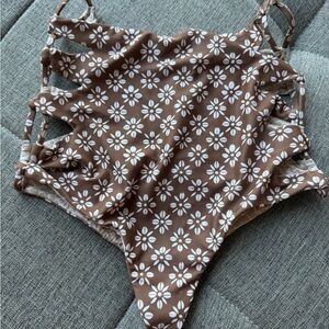 Acacia high wasted bottom